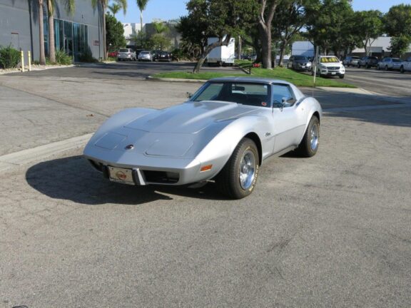1976 Chevy Corvette Stingray - Image 4