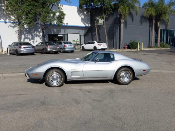 1976 Chevy Corvette Stingray - Image 3