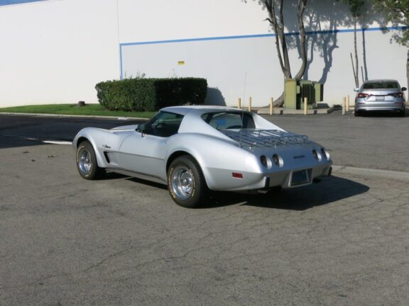 1976 Chevy Corvette Stingray - Image 2