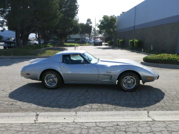 1976 Chevy Corvette Stingray - Image 8