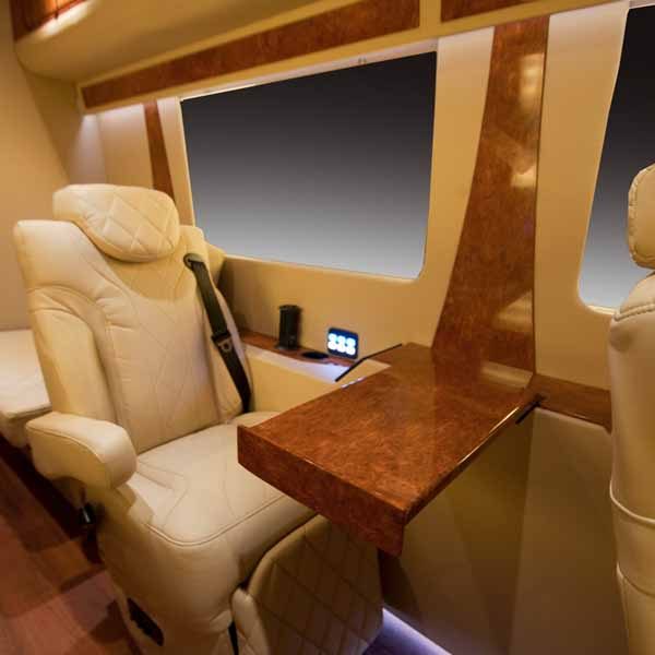 Battisti Customs Sprinter Business Class 7