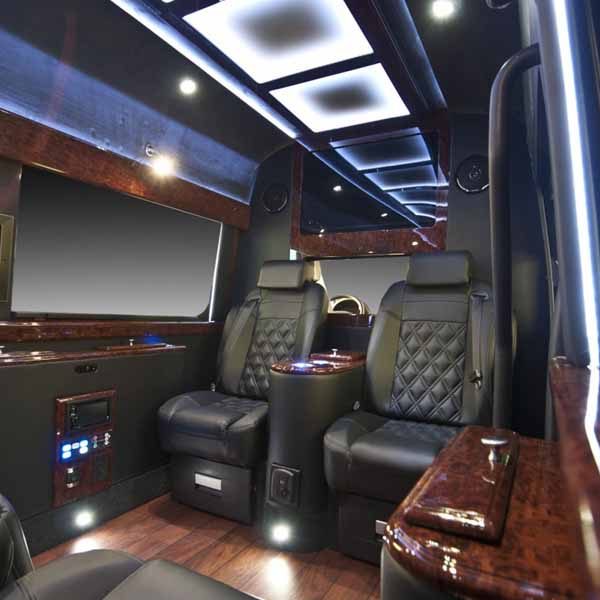 Battisti Customs Sprinter Business Class 10