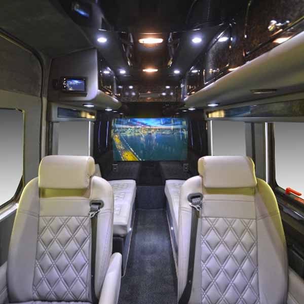Battisti Customs Sprinter Business Class 14