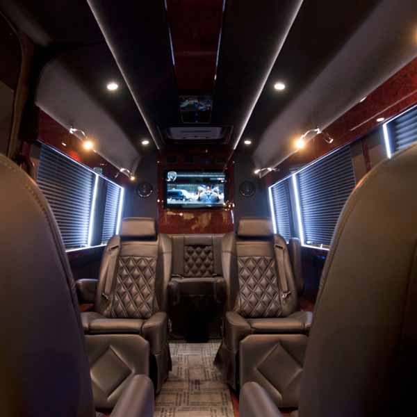 Battisti Customs Sprinter Business Class 5