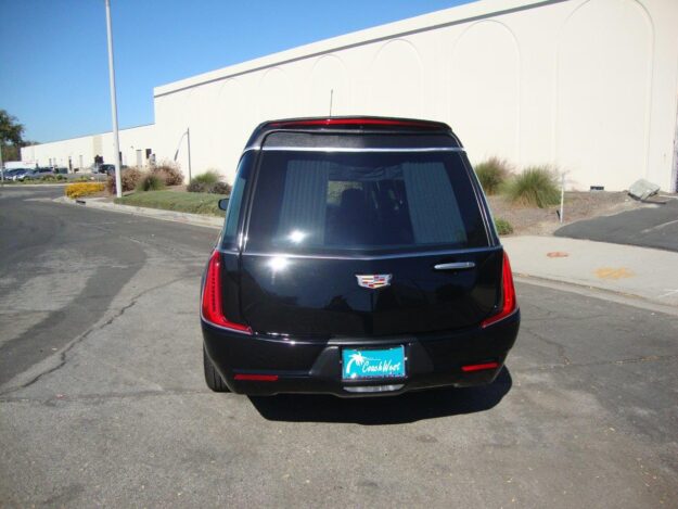 DSC05859 Rear view of Cadillac funeral car
