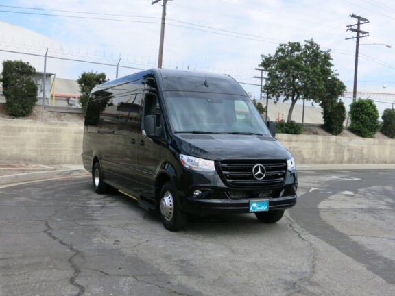 2021 Mercedes Benz Executive Coach Sprinter Diplomat - Image 17
