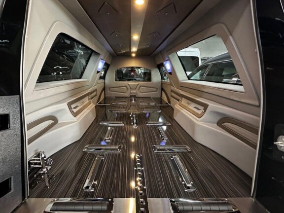 2024 Cadillac MK Coach XT6 Grand Legacy Hearse - Image 10