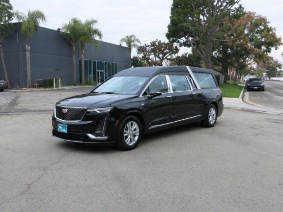 2024 Cadillac MK Coach XT6 Grand Legacy Hearse - Image 2