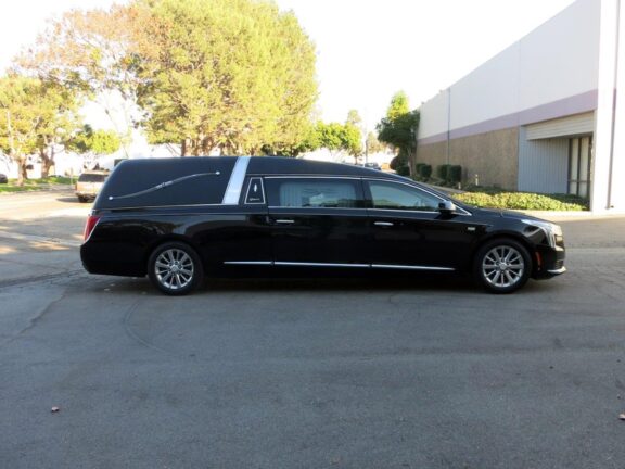 2018 Cadillac Superior Coach XTS Hearse - Image 5