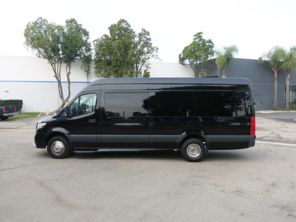 2024 Mercedes Benz Executive Coach Sprinter Limousine - Image 16