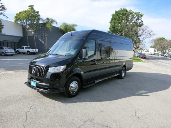 2024 Mercedes Benz Executive Coach Sprinter Limousine - Image 14