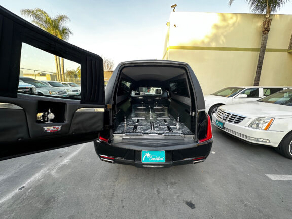 2019 Cadillac Federal Coach XTS Heritage Hearse - Image 2