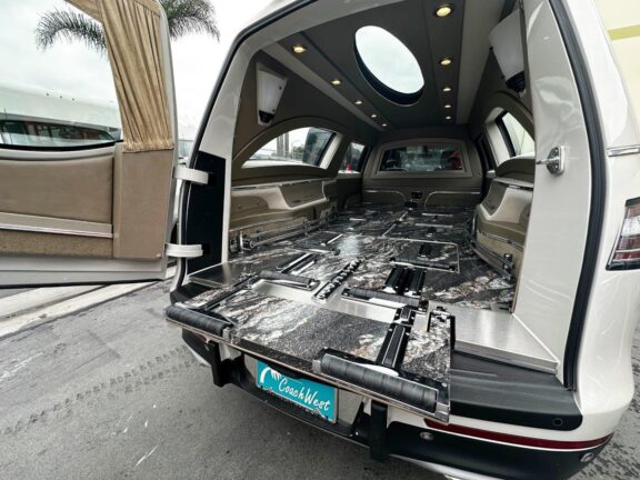 2020 Lincoln MK Coach Nautilus Grand Legacy Limited Hearse - Image 11
