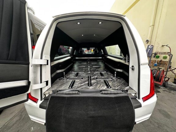 2019 Cadillac Eagle Coach XTS Kensington Hearse