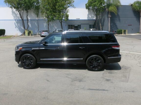 2024 Lincoln Navigator L Reserve SUV - Image 5