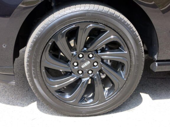 2024 Lincoln Navigator L Reserve SUV - Image 8