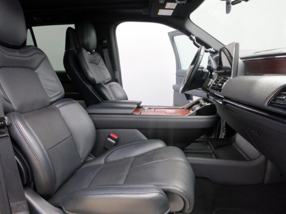 2024 Lincoln Navigator L Reserve SUV - Image 11