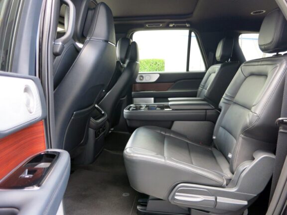 2024 Lincoln Navigator L Reserve SUV - Image 12