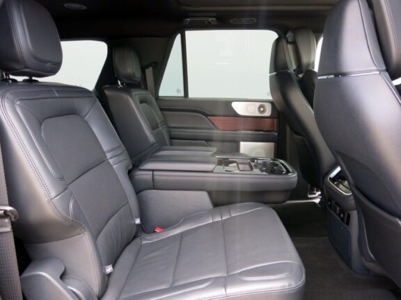 2024 Lincoln Navigator L Reserve SUV - Image 13