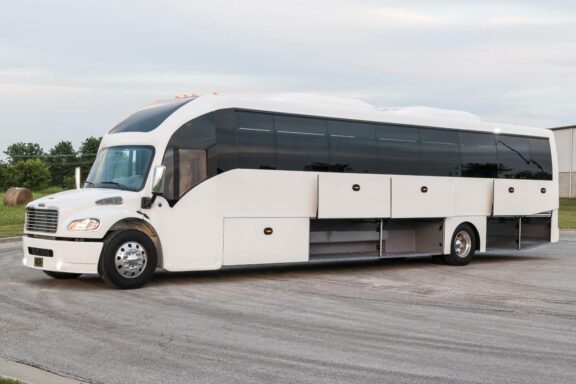 2025 Freightliner Executive Coach SuperCoach XL Passenger Bus - Image 3