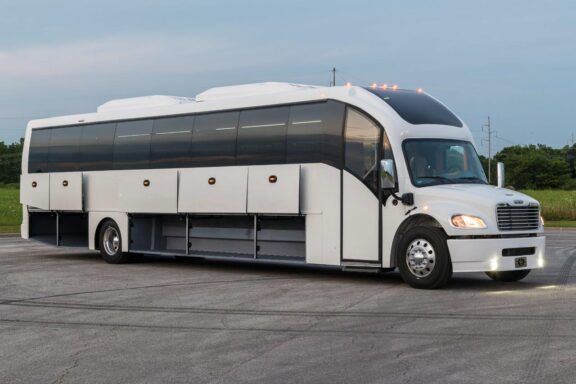 2025 Freightliner Executive Coach SuperCoach XL Passenger Bus - Image 7