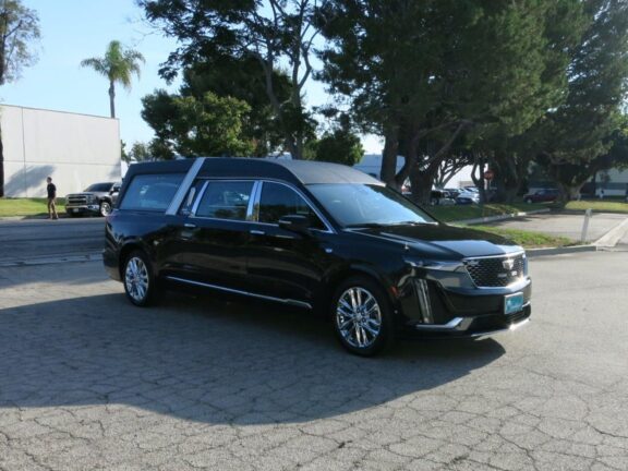 2025 Cadillac MK Coach XT6 Grand Legacy Limited Hearse - Image 2