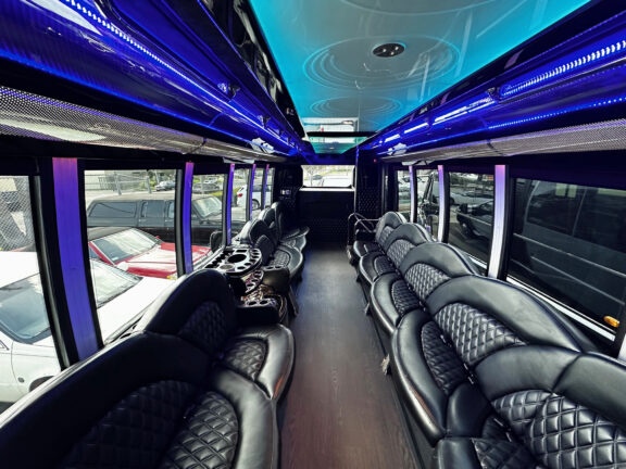 2017 Ford Executive Coach F550 Limousine Bus - Image 14