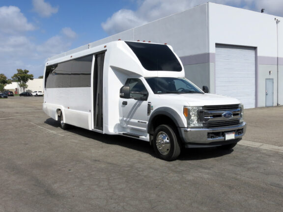 2017 Ford Executive Coach F550 Limousine Bus - Image 2