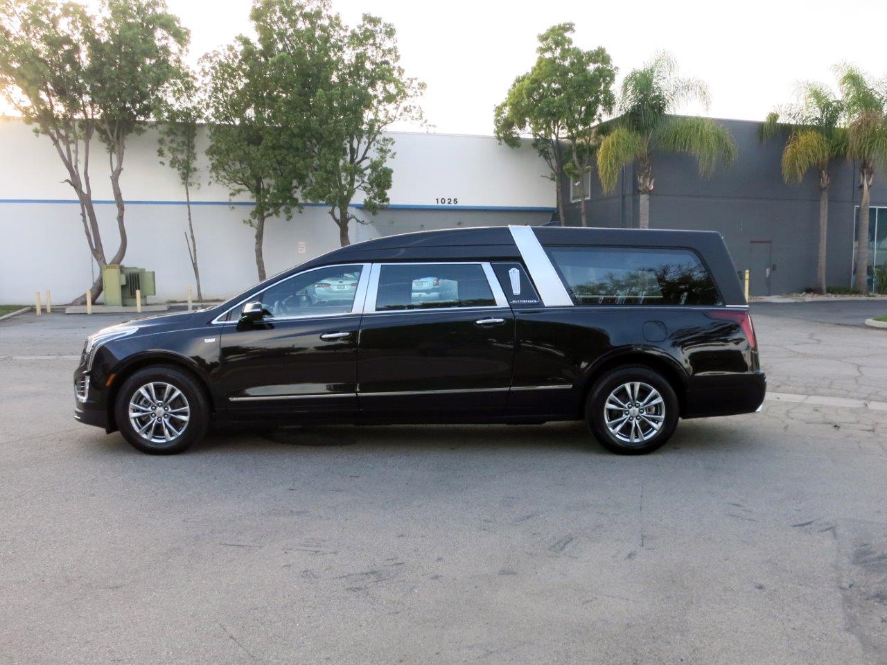 2025 Cadillac Platinum Funeral Coach XT6 Master Coach Hearse - Image 5