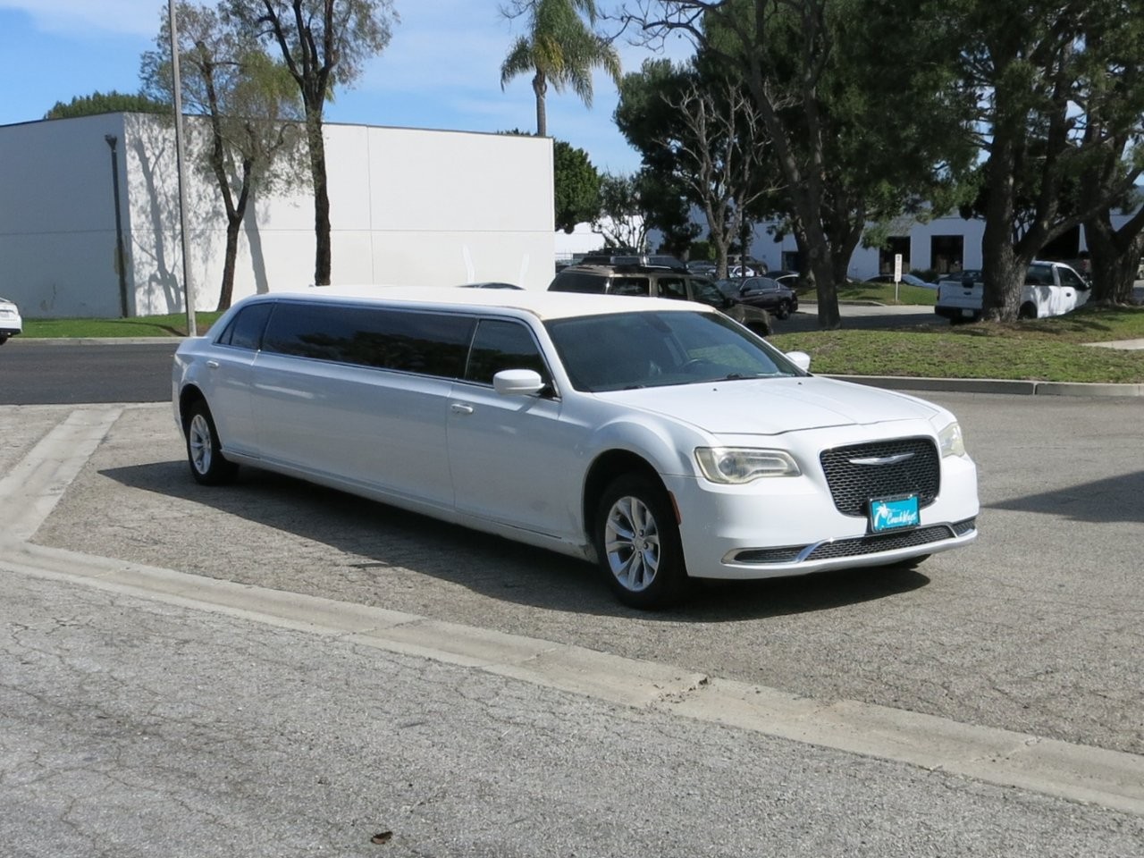 2015 Chrysler Pinnacle 300 Limousine - Image 7