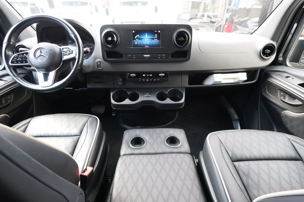 2021 Mercedes Benz Executive Coach Sprinter Diplomat - Image 18