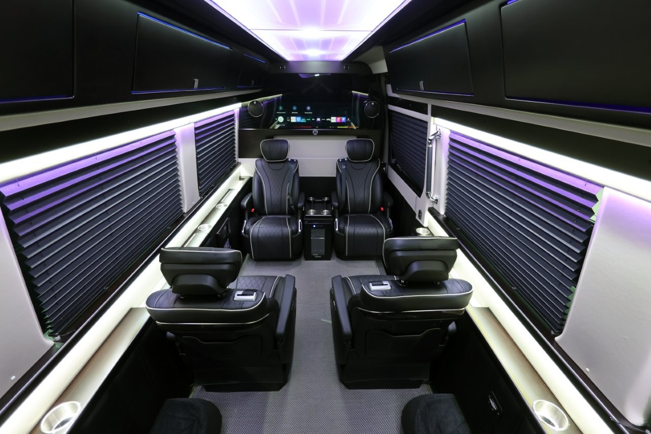 2021 Mercedes Benz Executive Coach Sprinter Diplomat - Image 8