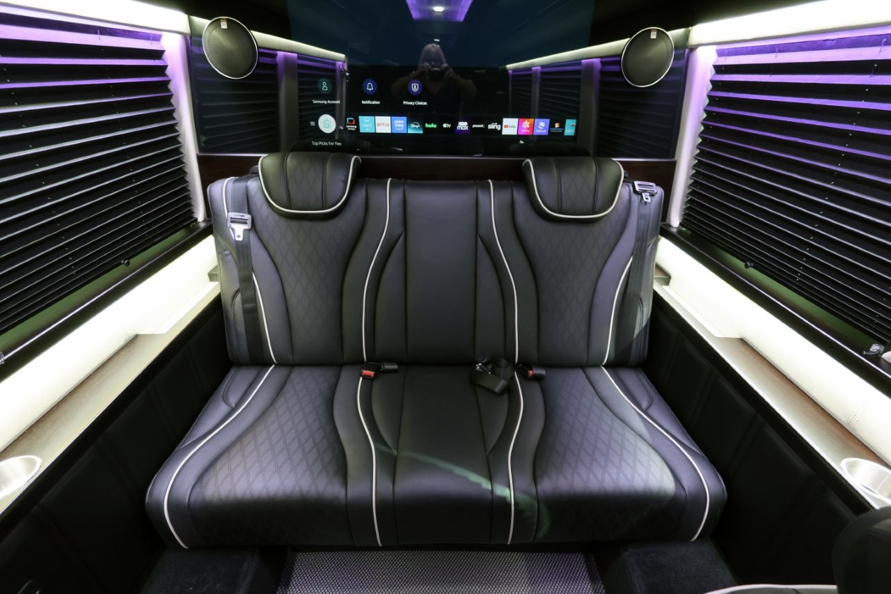 2021 Mercedes Benz Executive Coach Sprinter Diplomat - Image 9